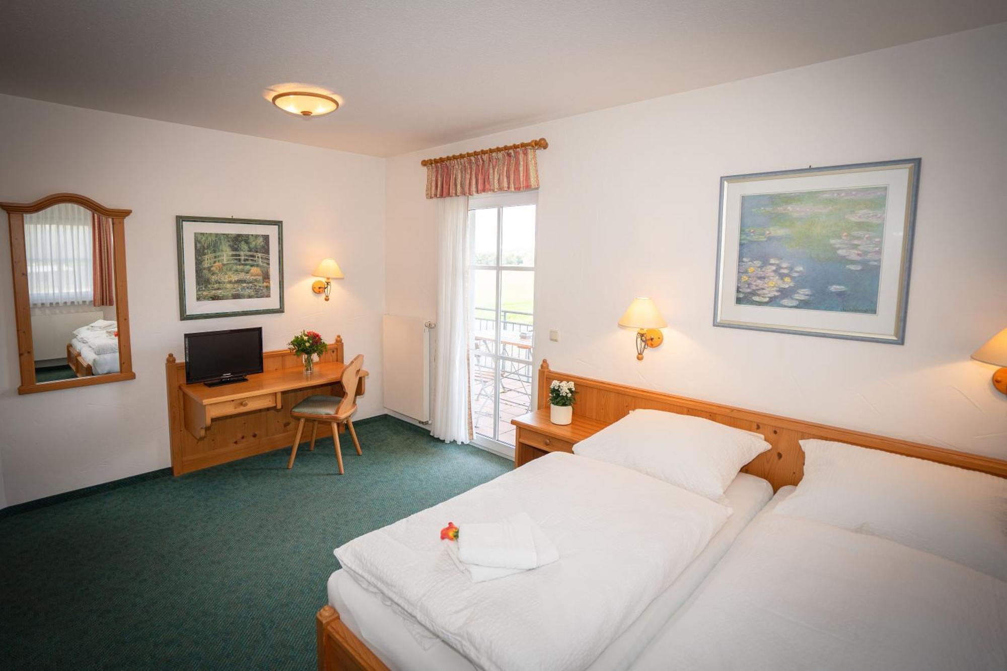 Hotel Reich Am Schnackensee Gunzenhausen Ngoại thất bức ảnh